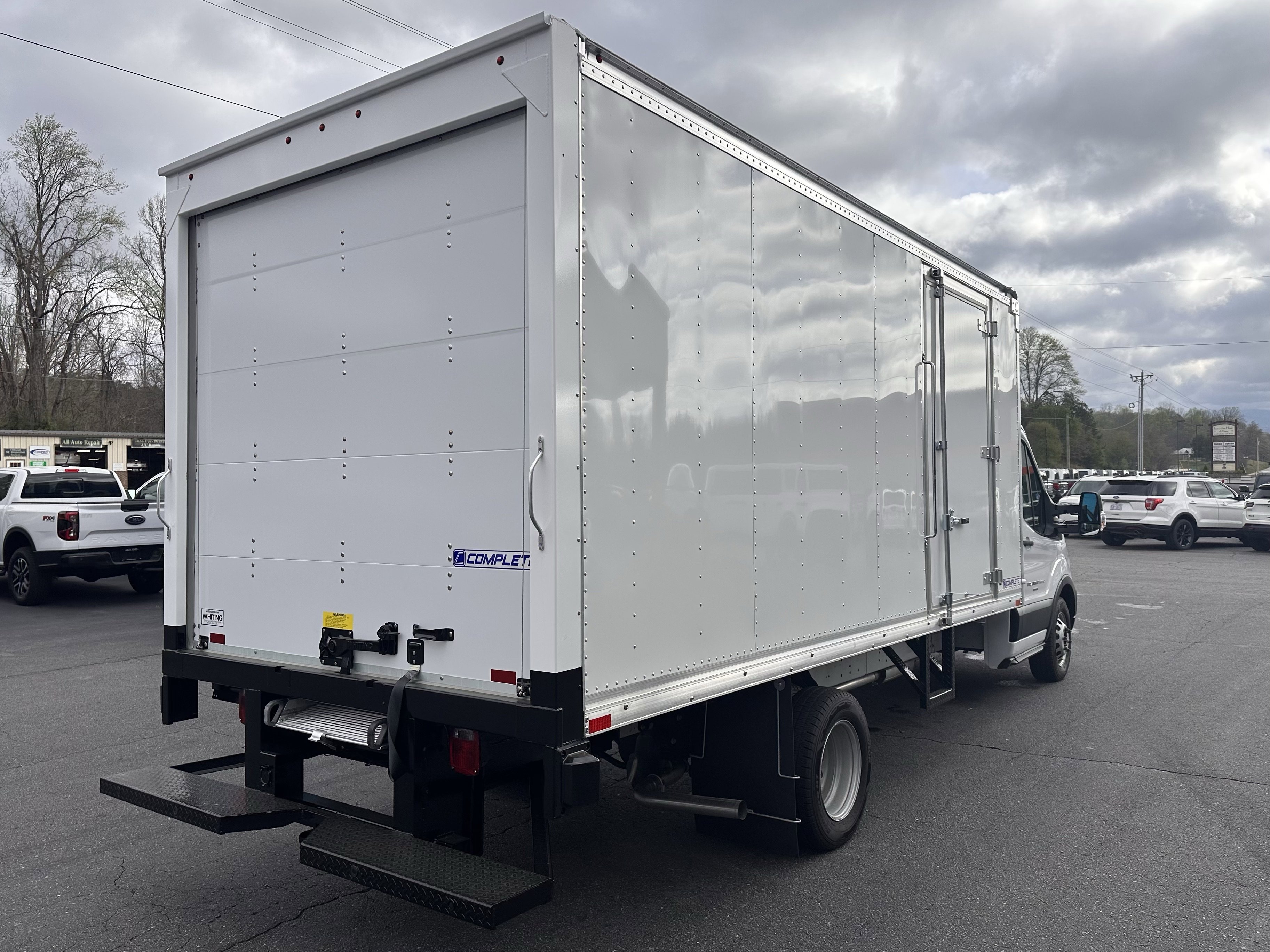 Used 2024 Oxford White Clearcoat Ford 16FT  Box Van image 6