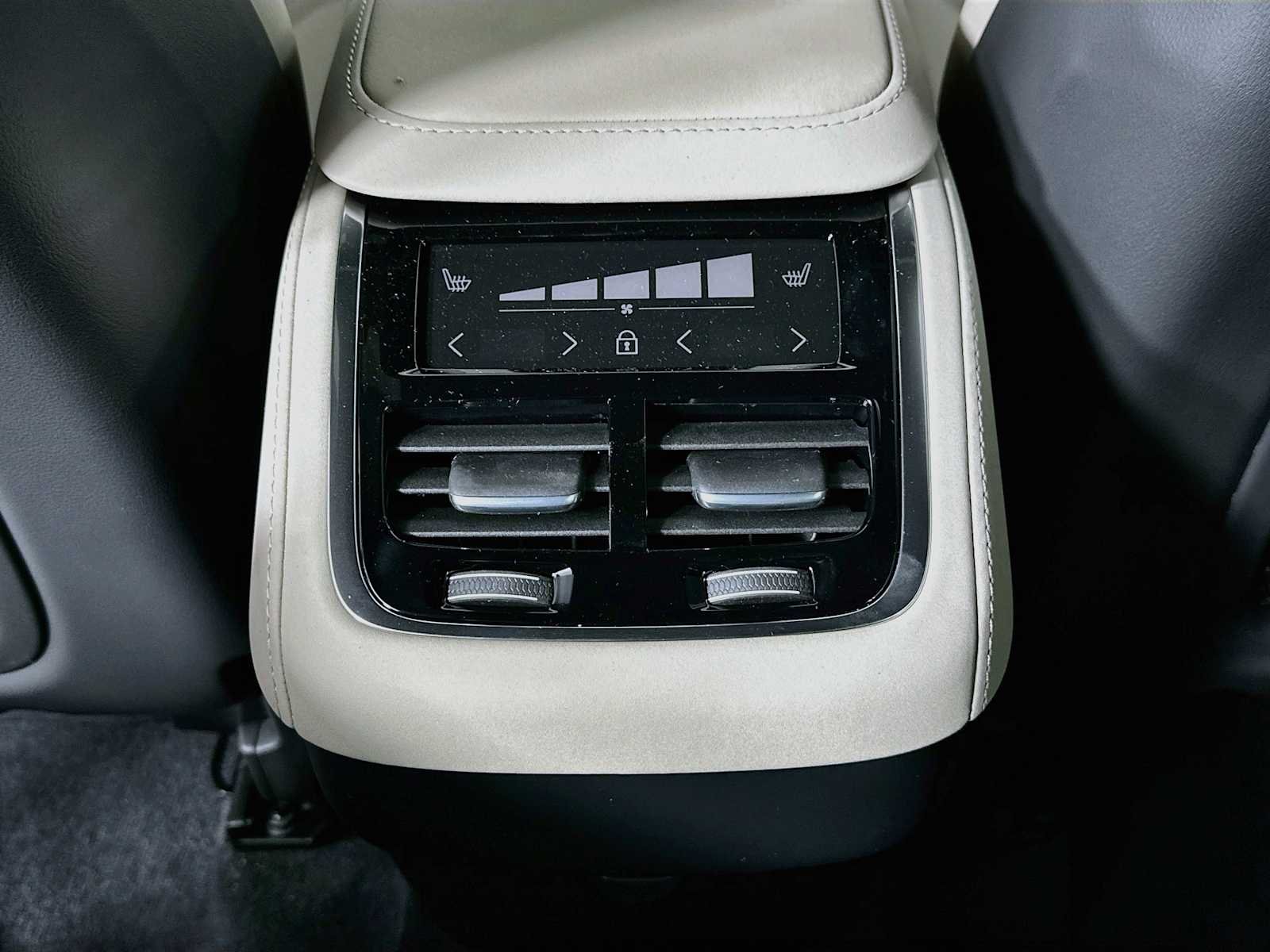 New 2026 Crystal White Volvo Plus image 23