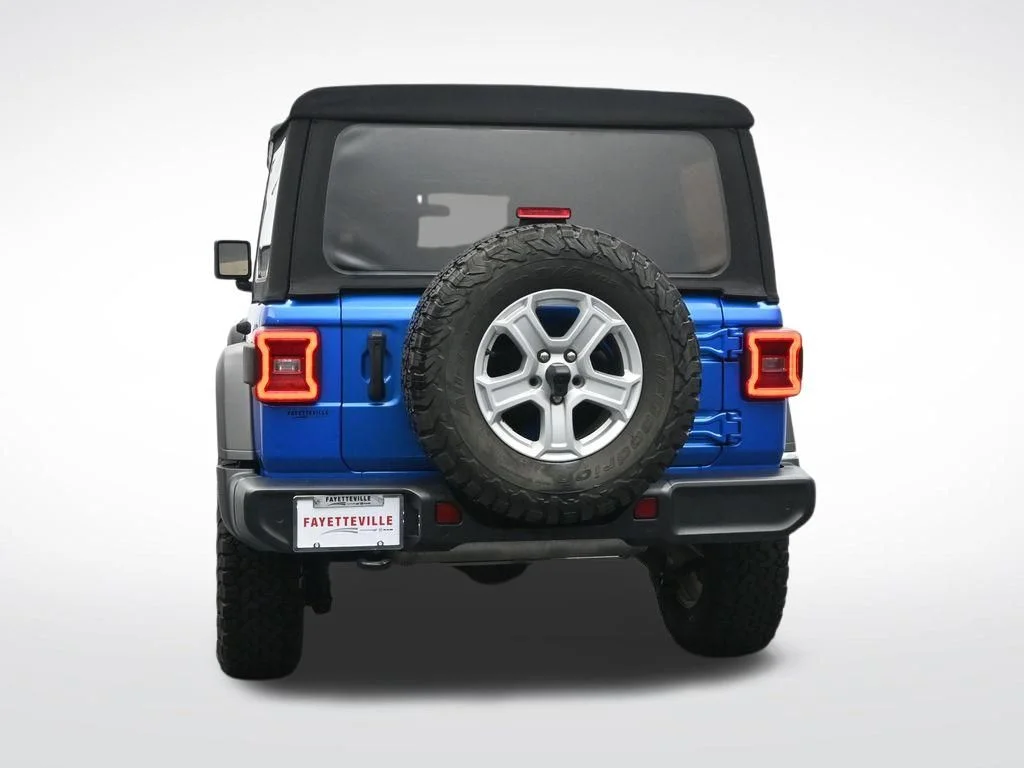 Used 2021 Blue Jeep Unlimited Sport S image 9