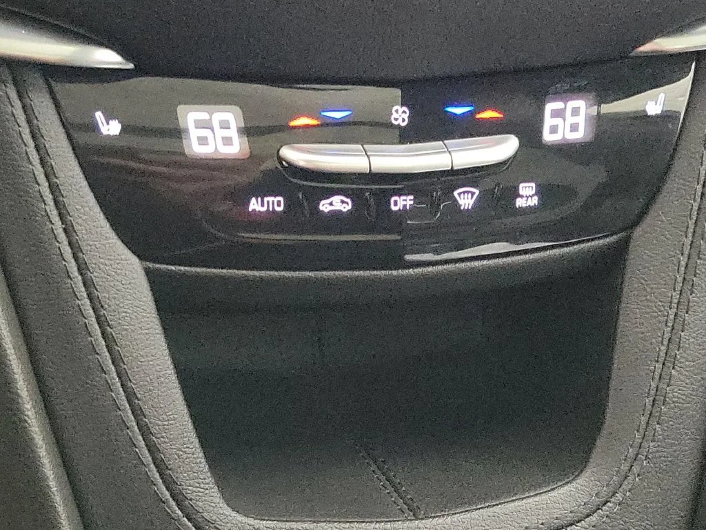 2023 Cadillac XT6 Luxury - Photo 19