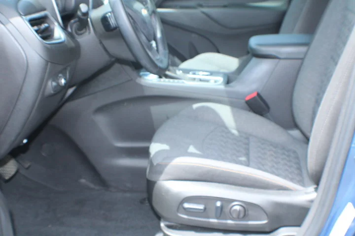 Used 2024 Lakeshore Blue Metallic Chevrolet LT image 12