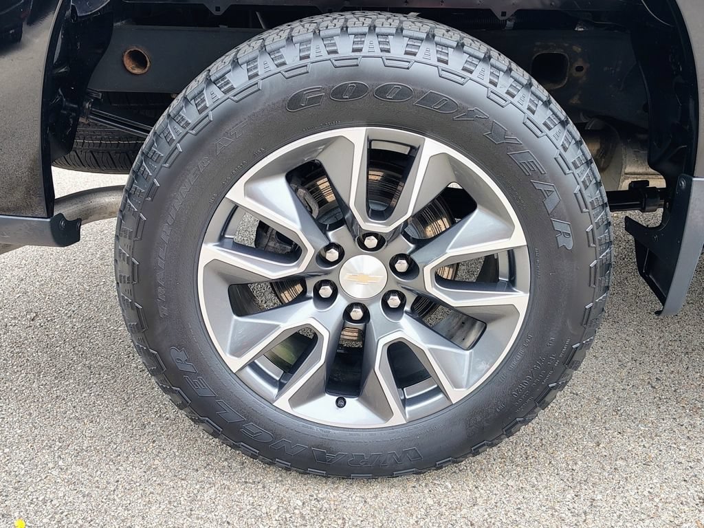 2023 Chevrolet Silverado 1500 LT - Photo 14