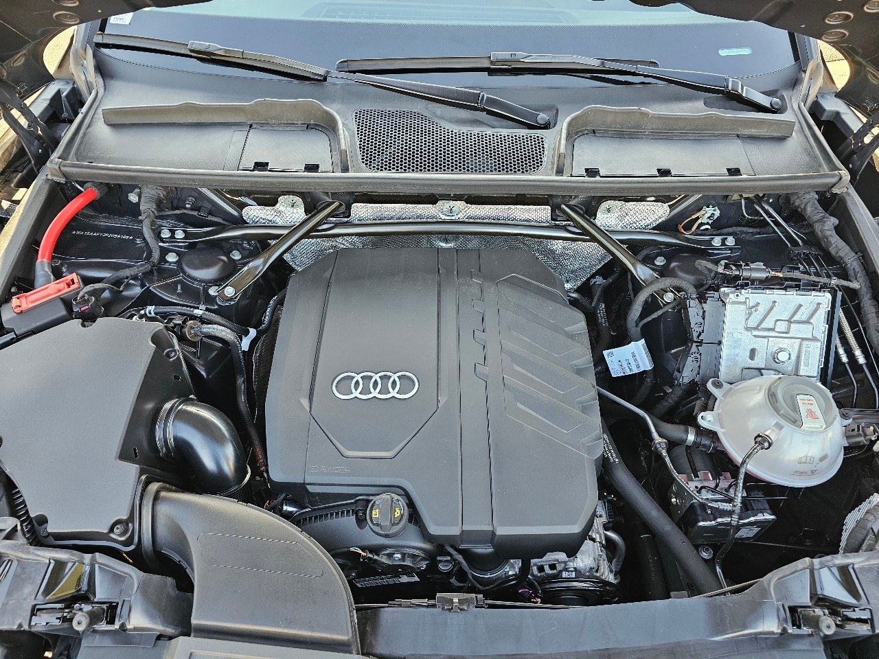 Used 2023 Daytona Gray Pearl Effect Audi 45 S Line Premium image 8