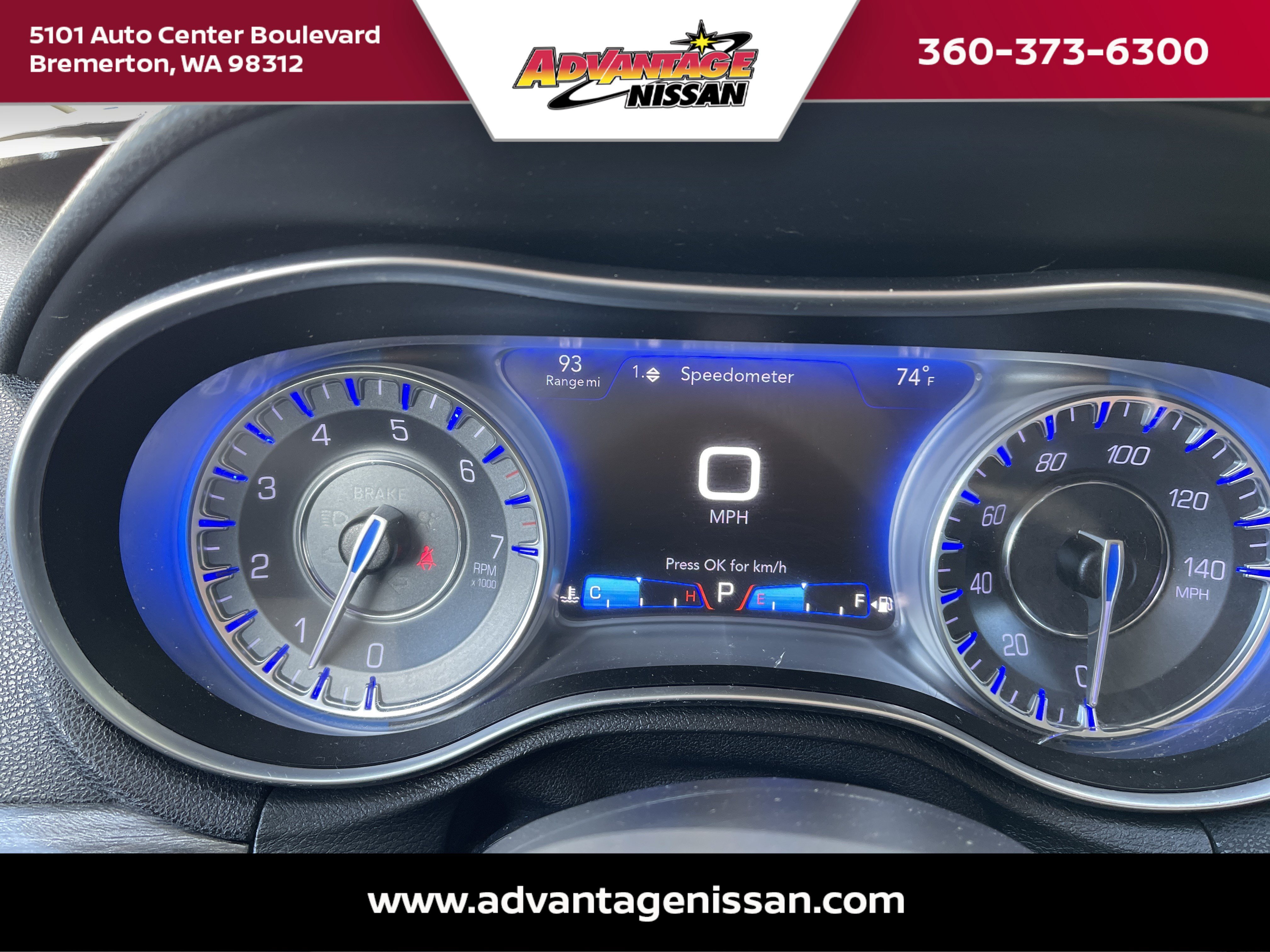 Used 2018 Granite Crystal Metallic Clearcoat Chrysler Touring image 16