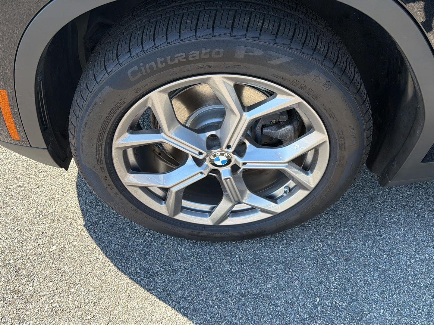 Used 2022 Jet Black BMW xDrive30i image 37