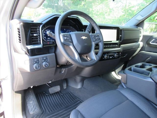 Used 2024 Gray Chevrolet LT image 16