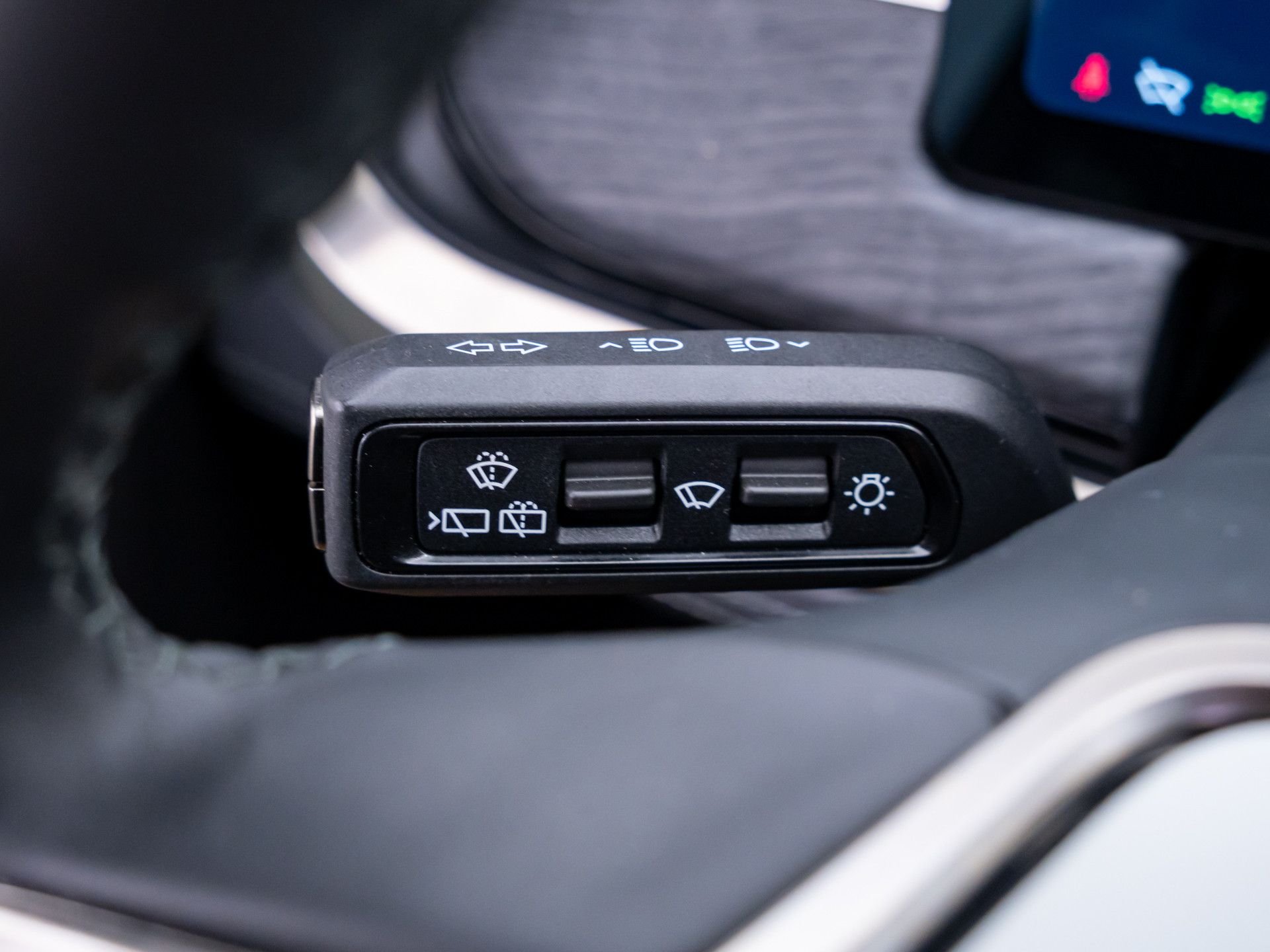 Used 2023  Rivian Adventure image 25