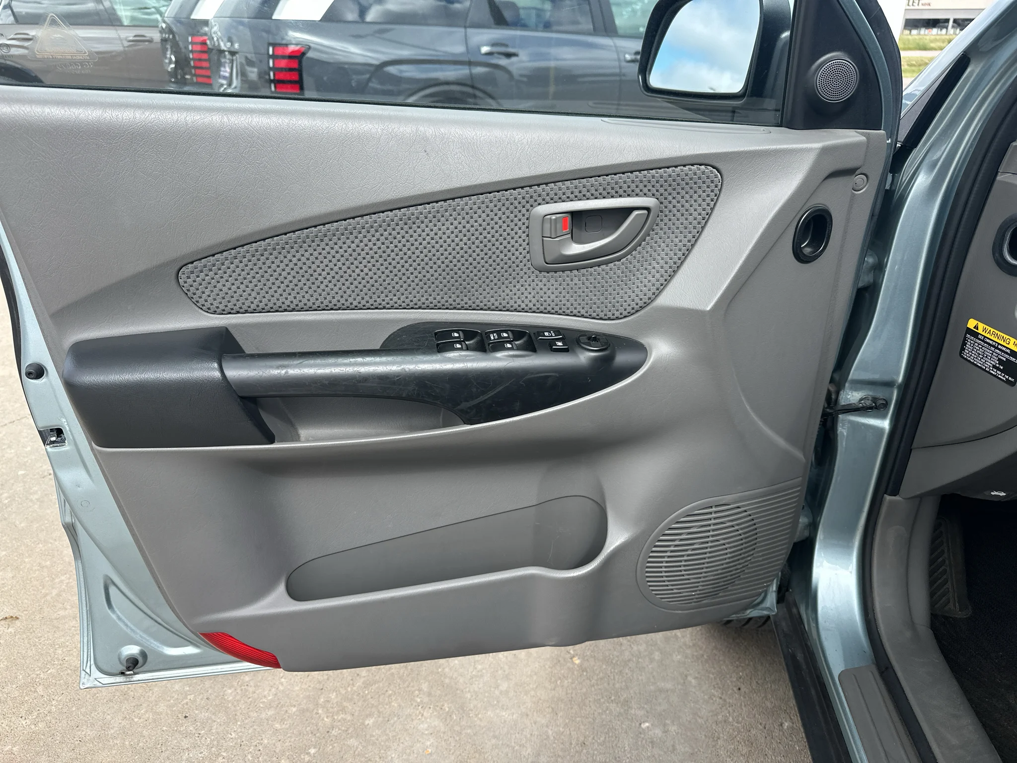 Used 2009 Desert Sage Metallic Hyundai SE image 15