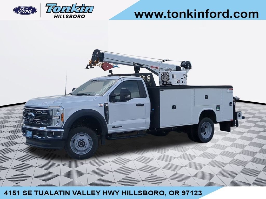 New 2024 Oxford White Ford F-550® XL image 37