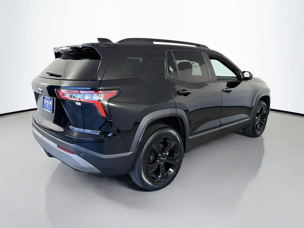 Used 2025 Mosaic Black Metallic Chevrolet AWD LT image 12