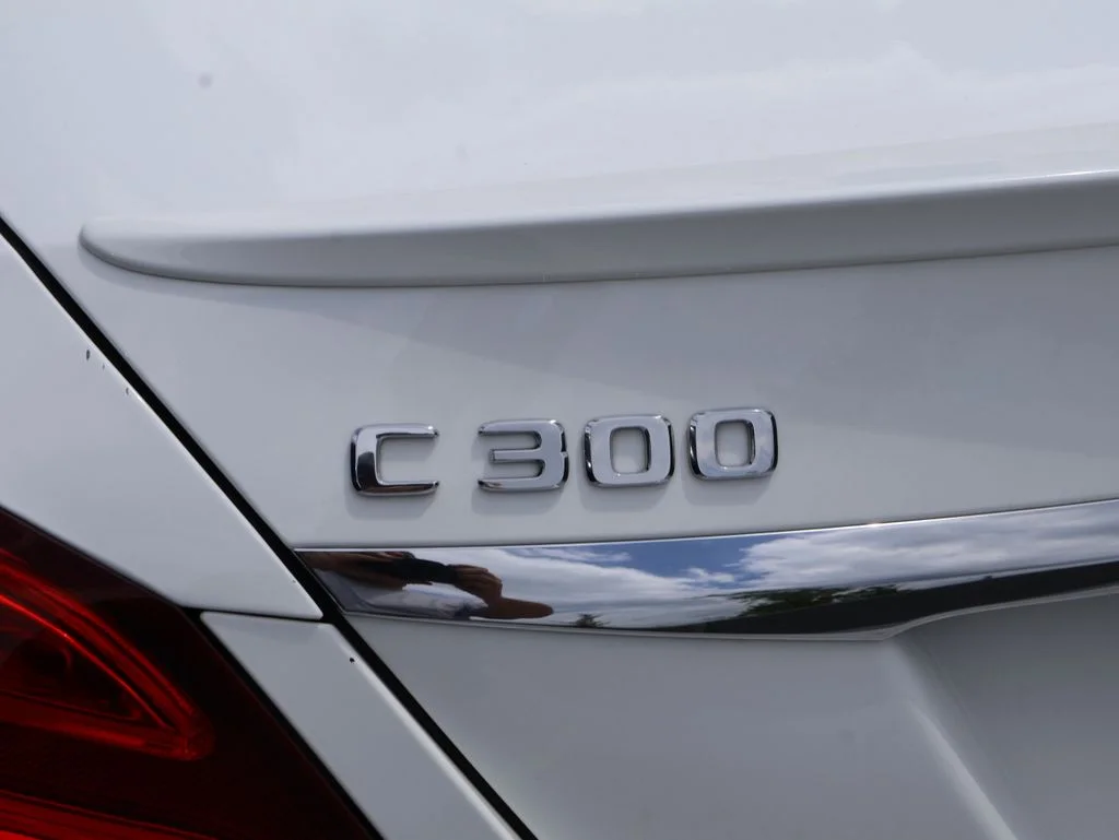 Used 2017 Polar White Mercedes-Benz C 300 image 15