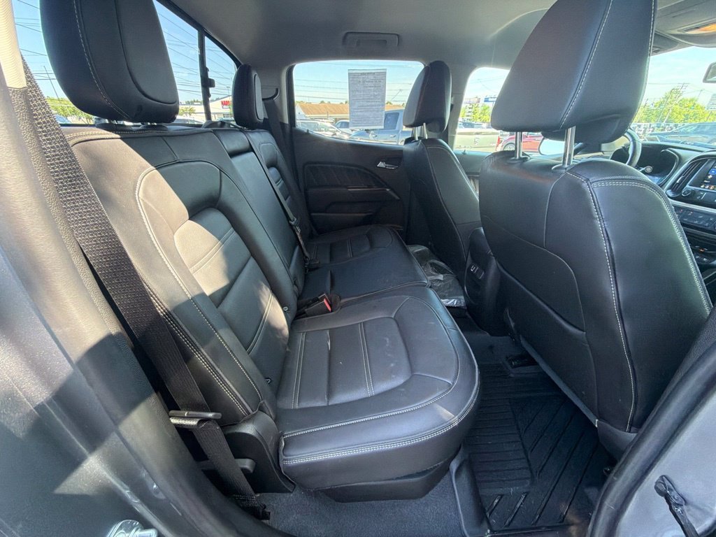 Used 2021 SATIN STEEL METALLIC GMC 4WD Denali image 45