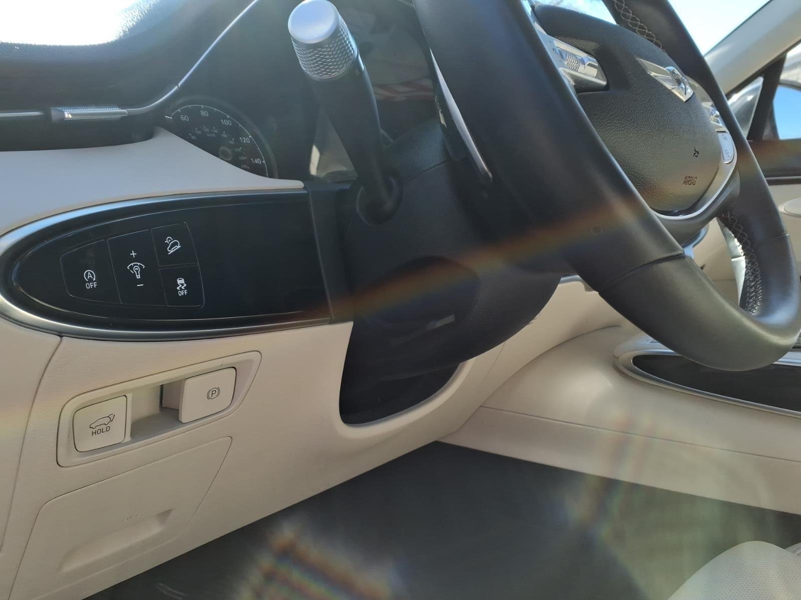 2023 GENESIS GV70 Standard - Photo 19