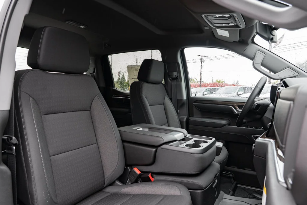 New 2026 Summit White Chevrolet LT image 29