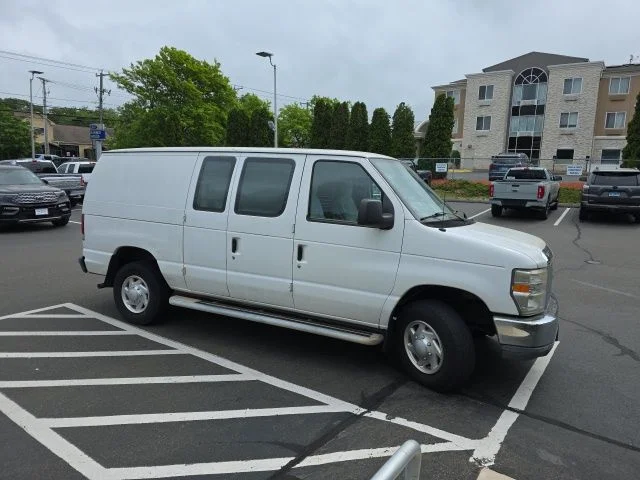 2011 Ford E-Series E-250 Van's photo