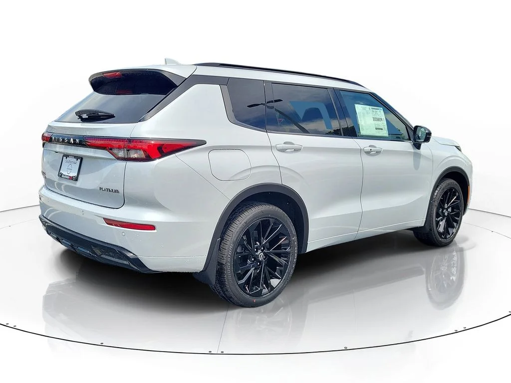 New 2026 White Nissan Platinum image 7