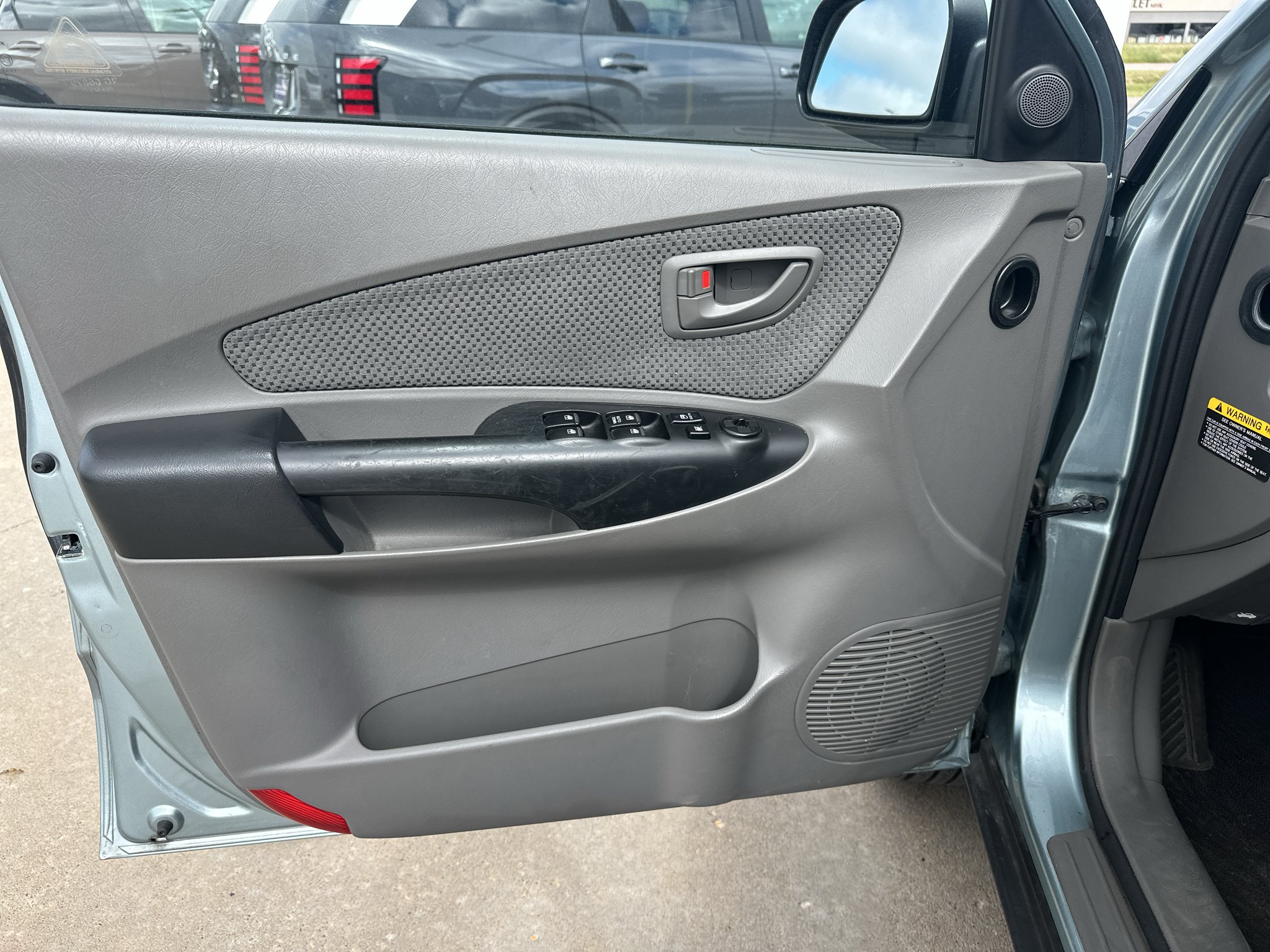 Used 2009 Desert Sage Metallic Hyundai SE image 15