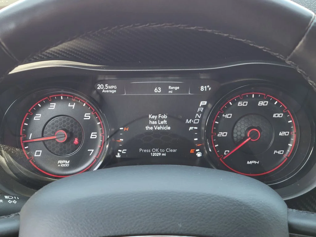 Used 2023 Gray Dodge SXT image 7