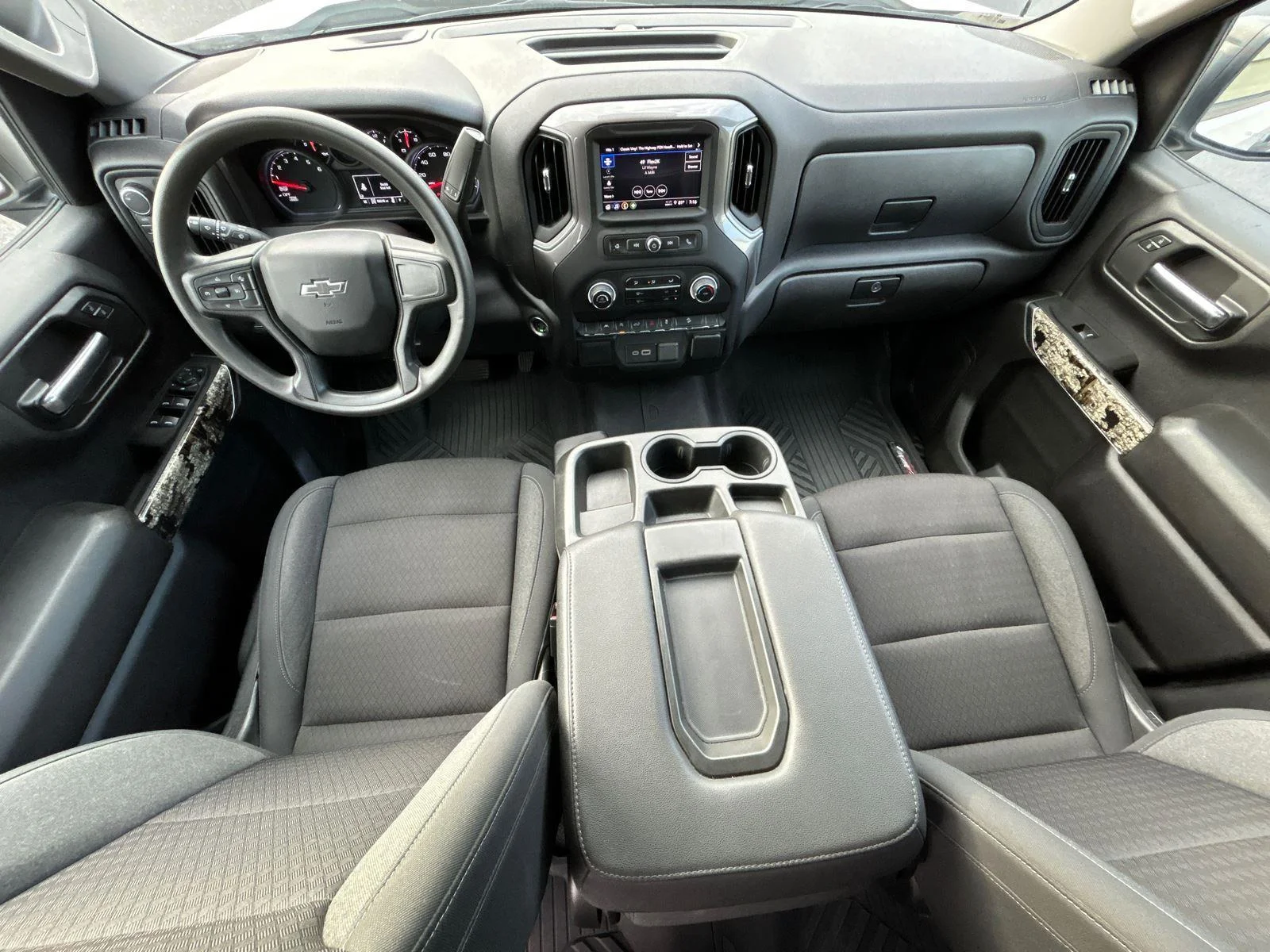 Used 2024 Summit White Chevrolet Custom Trail Boss image 34