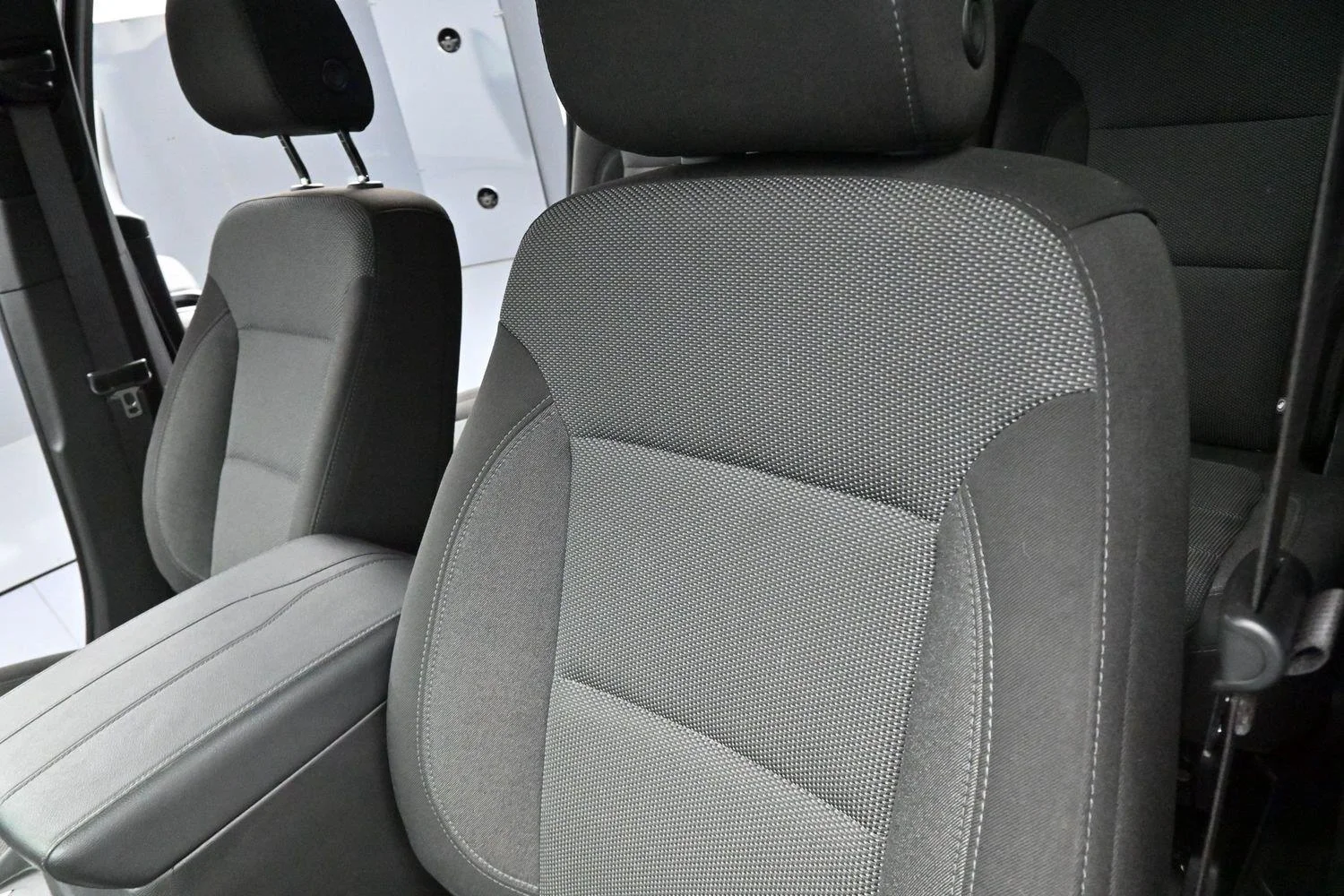 Used 2023 Mosaic Black Metallic Chevrolet LT Cloth image 14