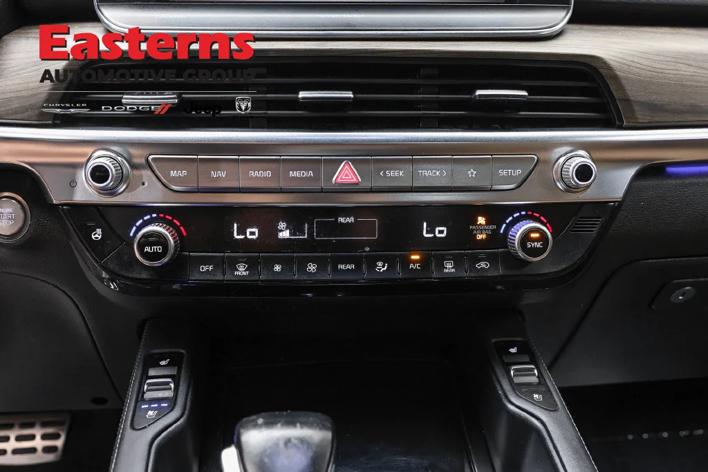 Used 2020 White Kia SX image 20