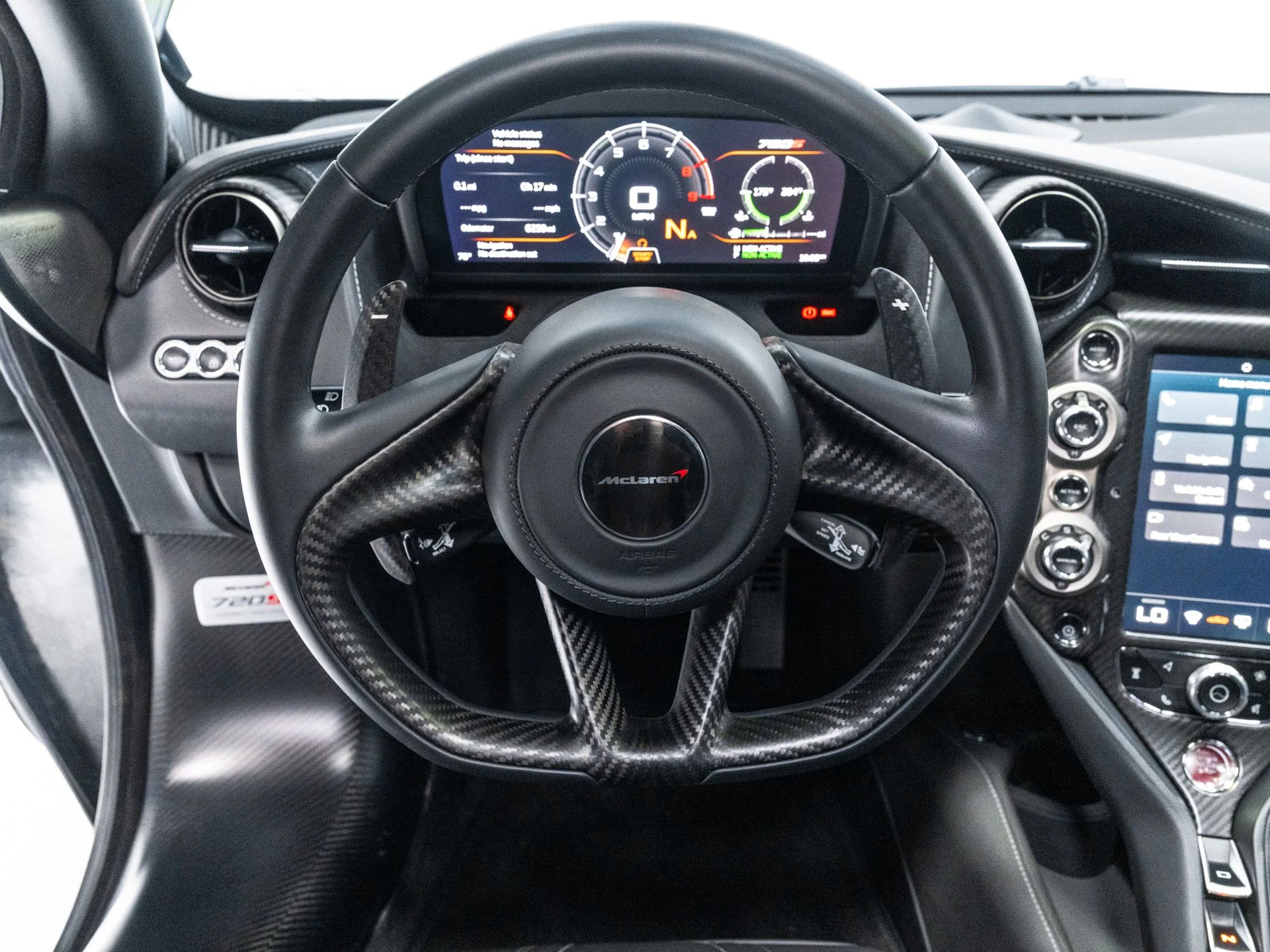 Used 2018 Quartz McLaren Luxury image 19