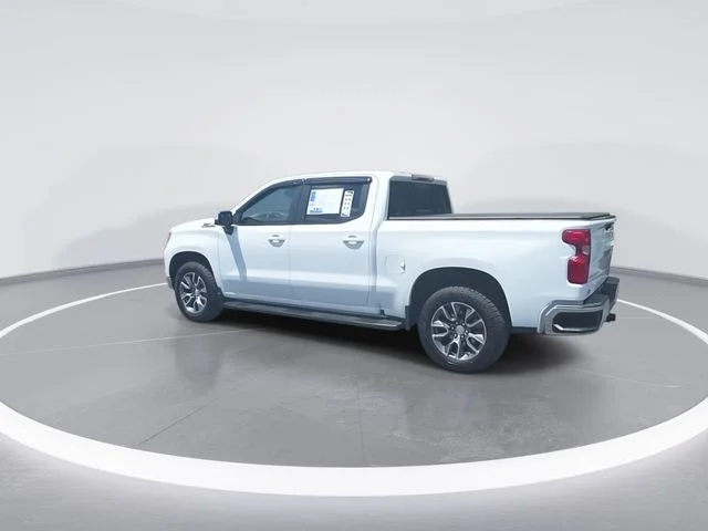 Used 2024 White Chevrolet LT image 6