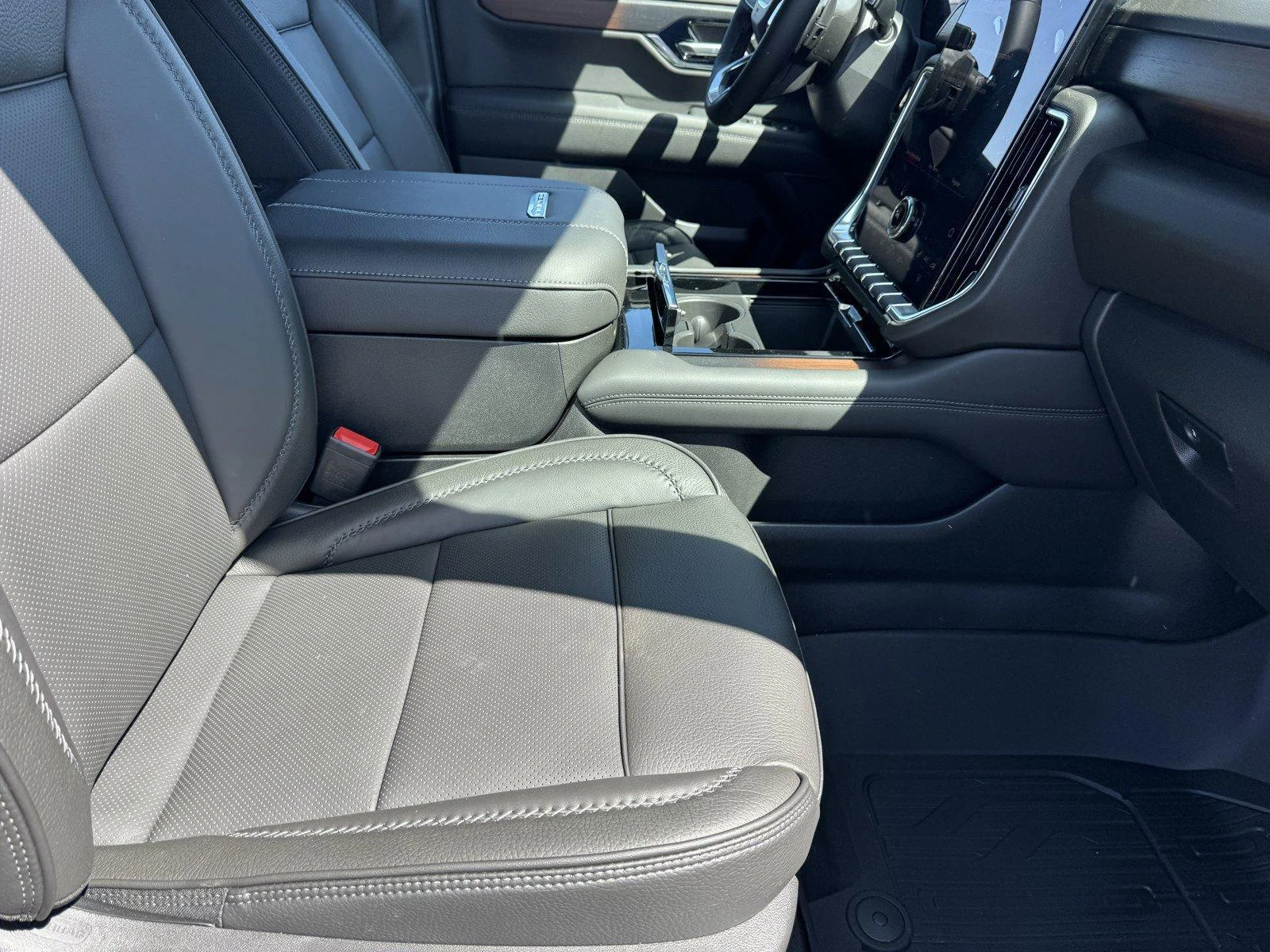 New 2026 Glacier White Tricoat GMC Denali image 8