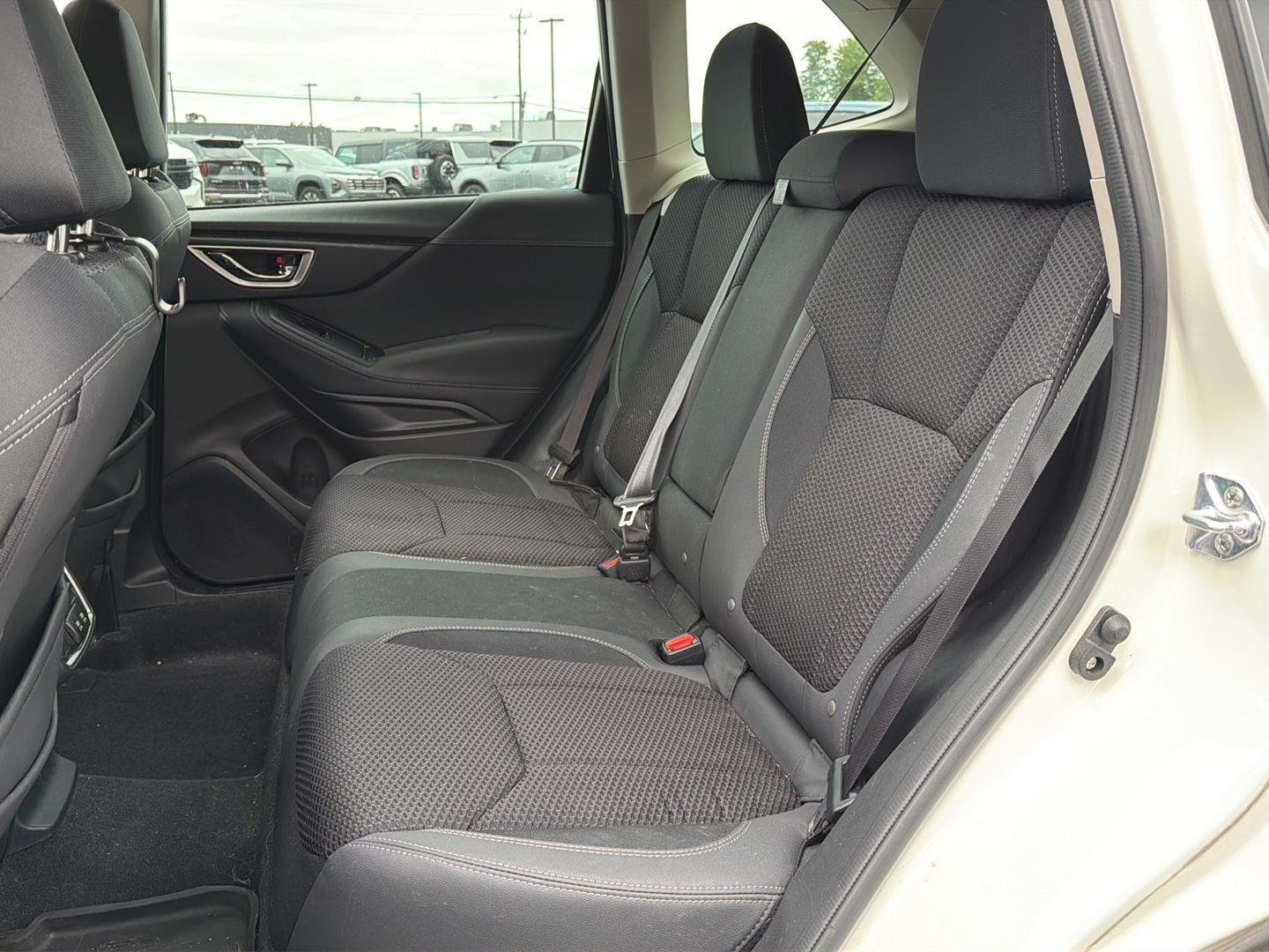 Used 2024  Subaru Premium image 16