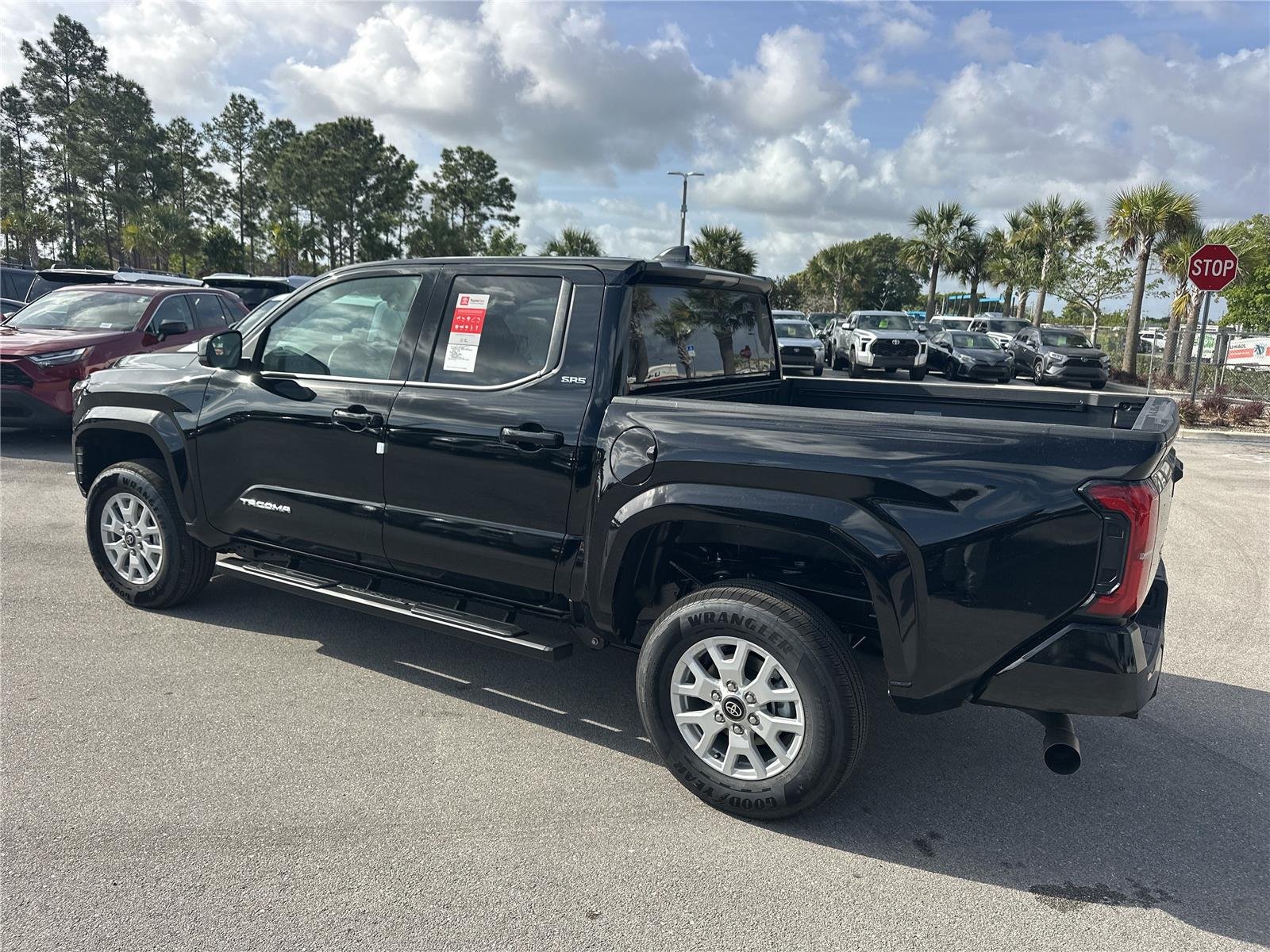 View vehicle photo 5