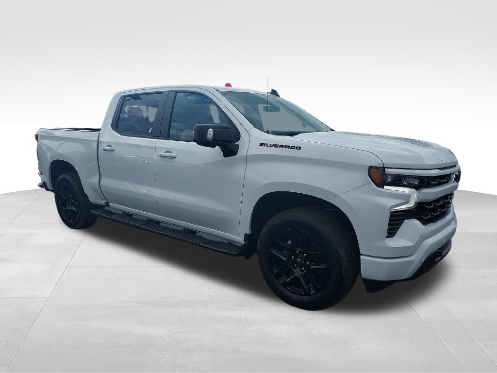 New 2026 Summit White Chevrolet RST image 7