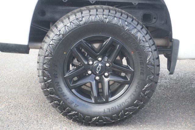Used 2023  Chevrolet LT Trail Boss image 6