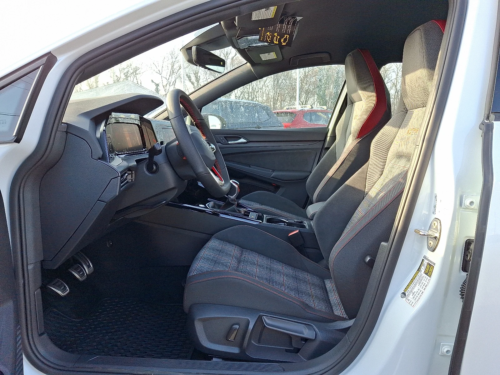 Used 2024 Opal White Pearl/Black Roof - 0PA1 Volkswagen 380 S image 6