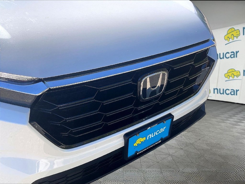 Used 2024 Platinum White Pearl Honda EX image 31