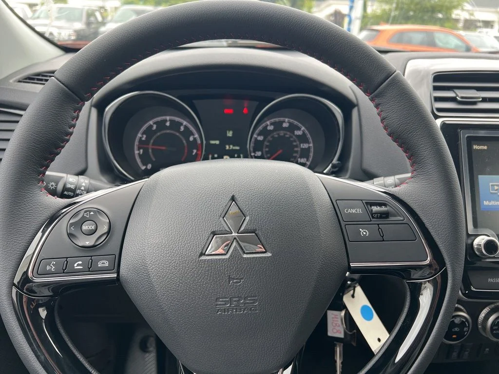 New 2026 Orange Mitsubishi 2.0 LE image 21