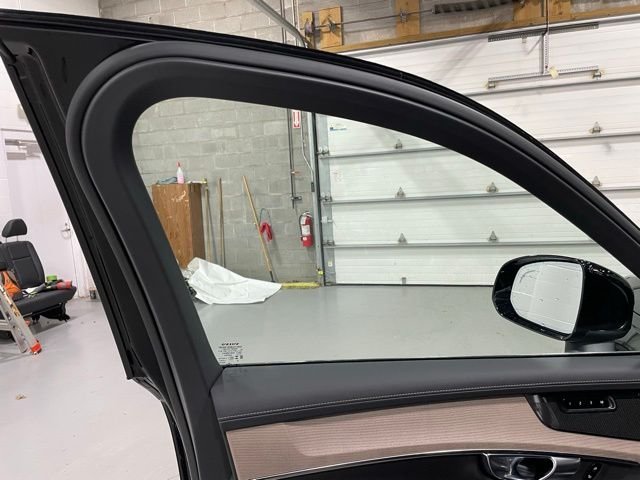 2026 Volvo XC90 Plus - Photo 12