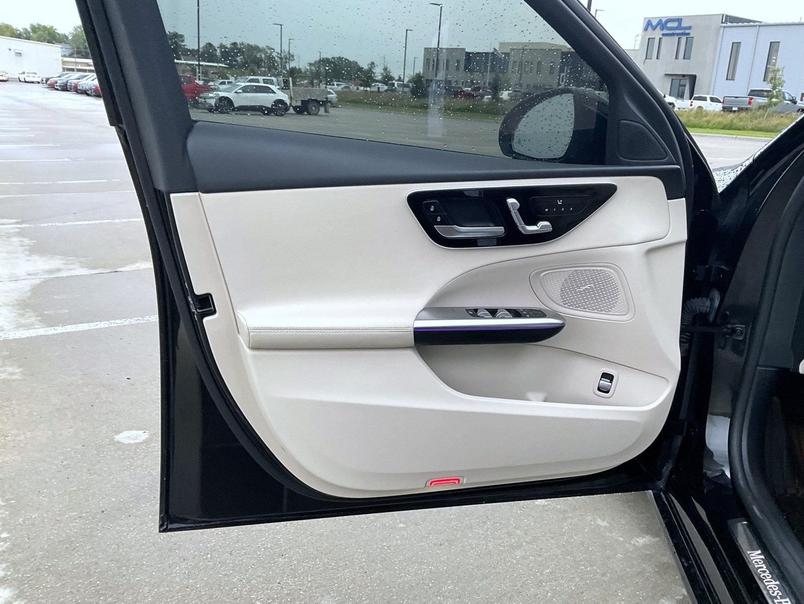 Used 2022 Black Mercedes-Benz C 300 image 10
