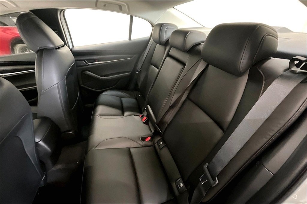 2026 MAZDA MAZDA3 - Image 9