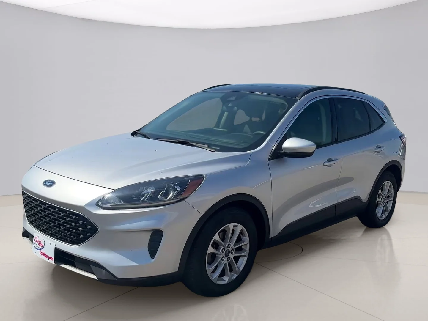 Used 2020 Silver Ford SE FWD image 1