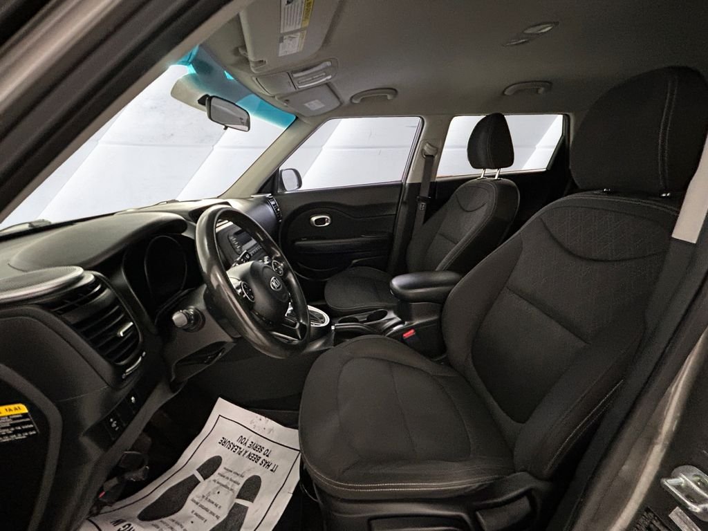 Used 2016 Gray Kia Base image 7