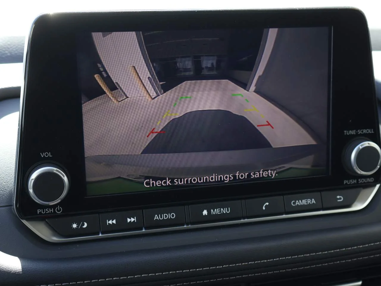2025 Nissan Rogue SV - Photo 18