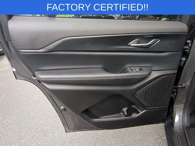Used 2024 Gray Jeep Laredo image 27
