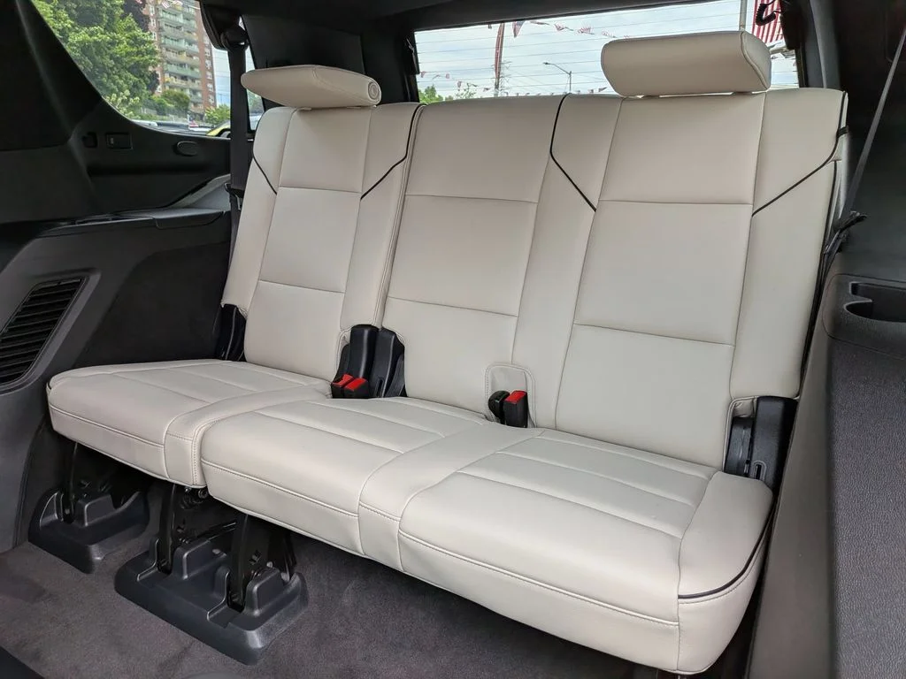 Used 2023 Silver Cadillac Sport image 33
