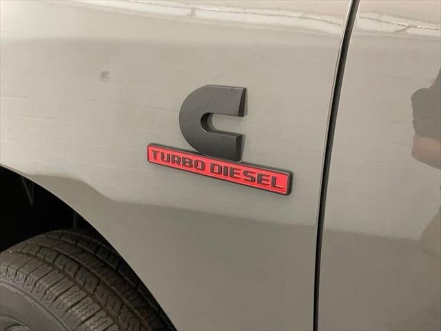 New 2026 Ceramic Gray Clear-Coat Exterior Paint RAM LARAMIE image 13