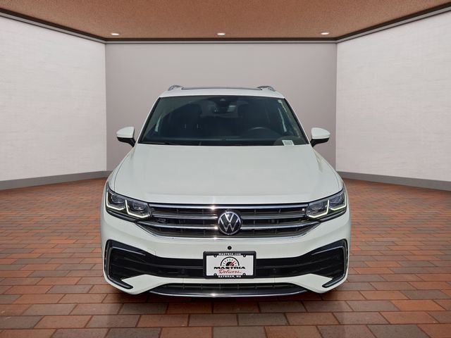 Certified Used 2022 White Volkswagen 2.0T SEL R-Line image 31