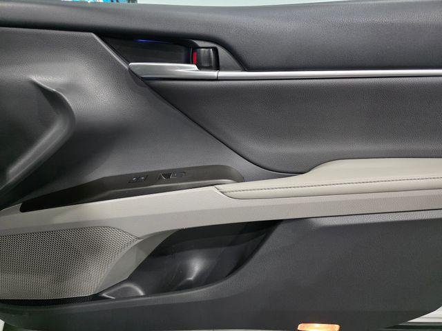 Certified Used 2024 WIND CHILL PEARL Toyota  image 13