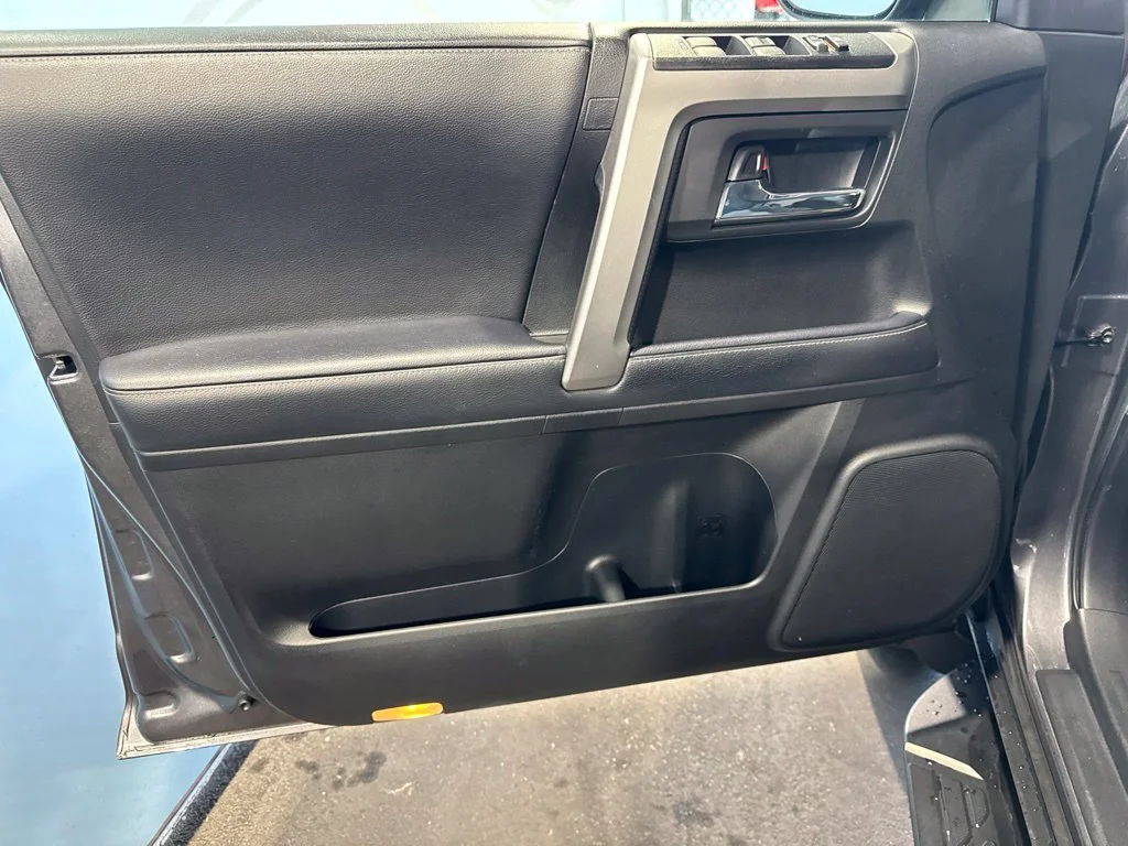 Used 2022 Gray Toyota SR5 image 27