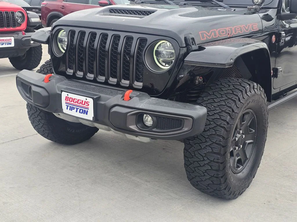 Used 2021 Black Jeep Mojave image 8