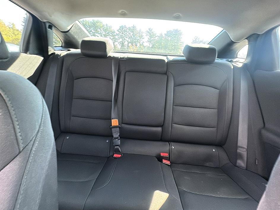 Used 2017 Summit White Chevrolet LT image 27