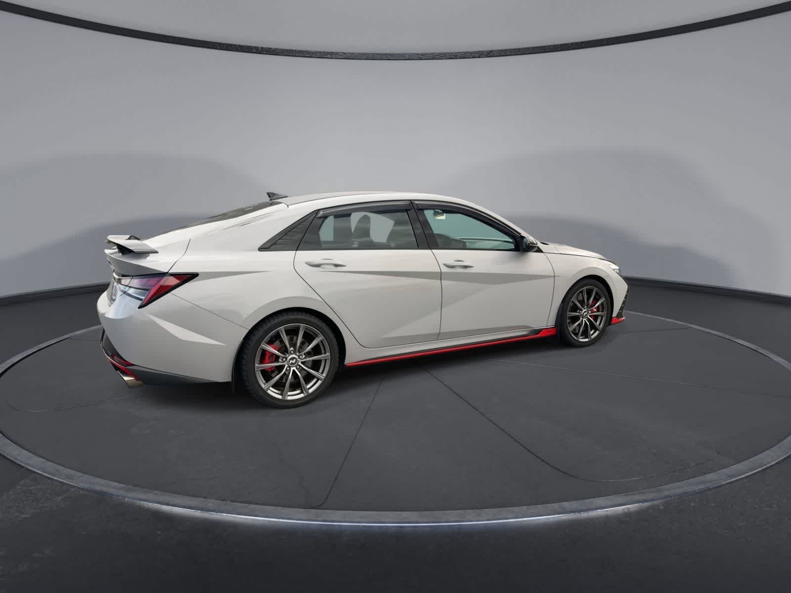 Used 2022 Gray Hyundai  image 8